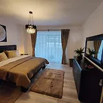 Apartment In The City Center